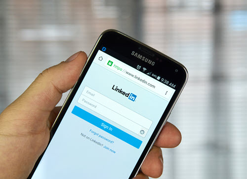 linkedin on mobile
